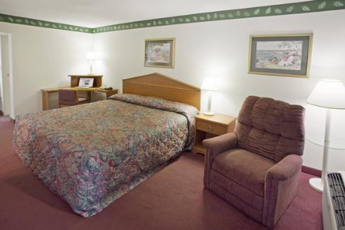 Americas Best Value Inn - Манчестер Номер фото